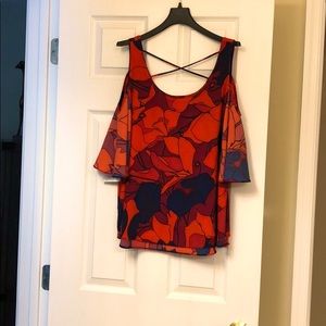 Nygard beautiful Women Top Size M Blue and Red